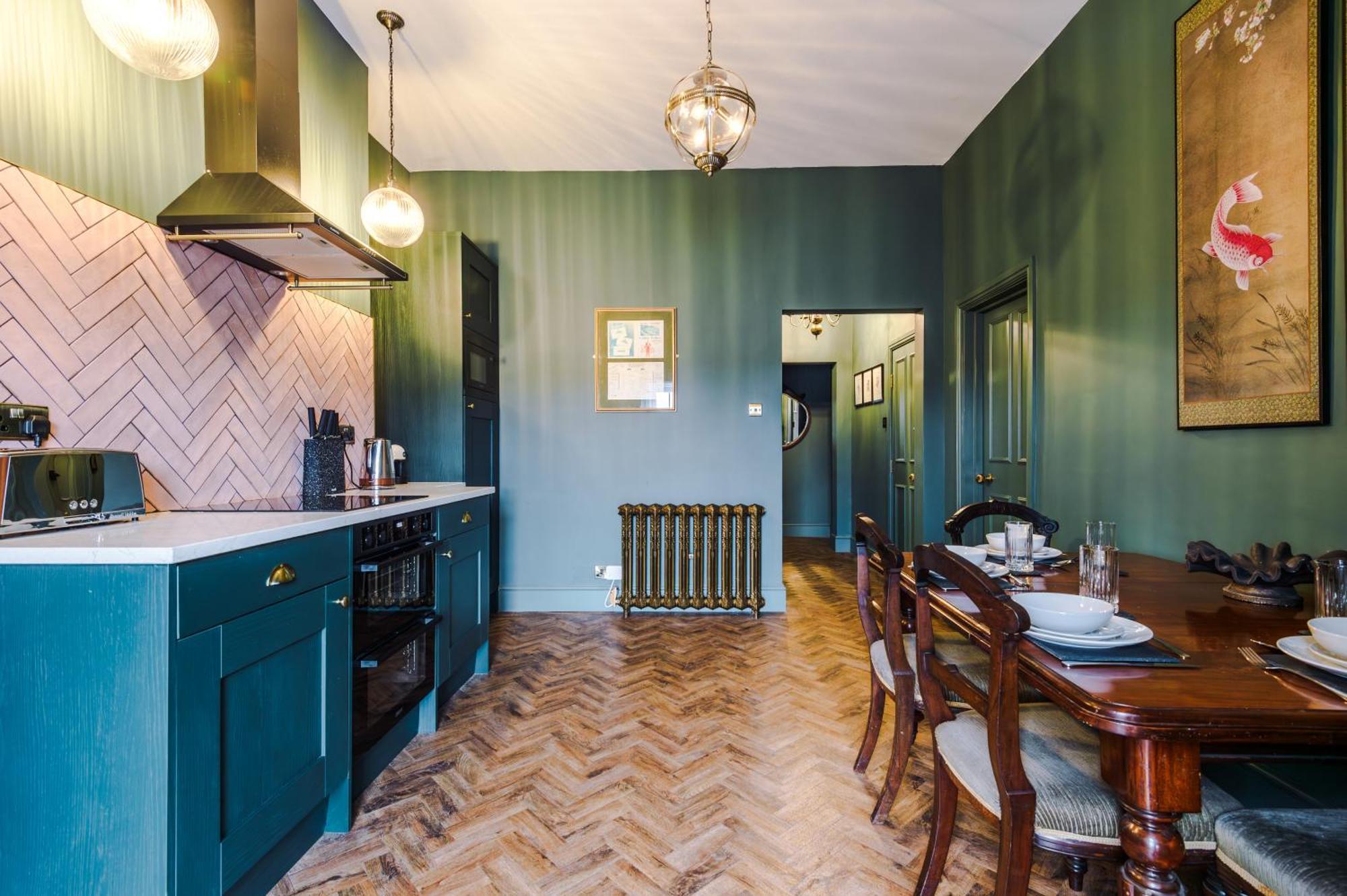 Russell Court By Orenda-Luxe Llandudno Exterior photo